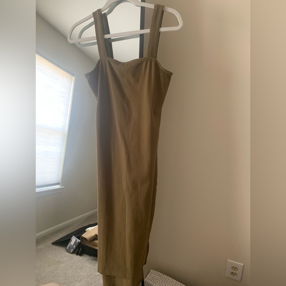 The Drop Green Ribbed Midi Dress